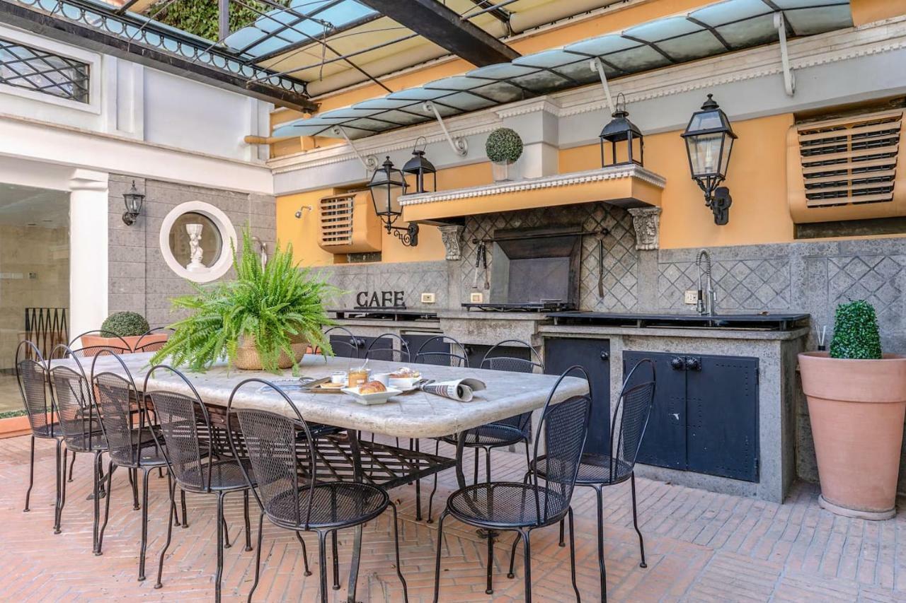 Luxury Private Pool Rom
